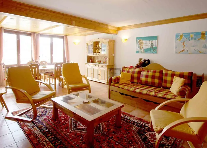 Charmante In Mit Suedbalkon Und Blick Auf Den Blanc By Interhome Апартаменти