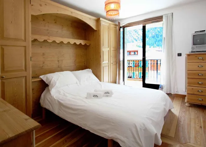 Апартаменти Charmante In Mit Suedbalkon Und Blick Auf Den Blanc By Interhome