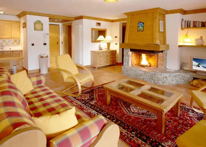 Charmante In Mit Suedbalkon Und Blick Auf Den Blanc By Interhome Apartment Chamonix