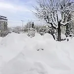 Charmante In Mit Suedbalkon Und Blick Auf Den Blanc By Interhome *